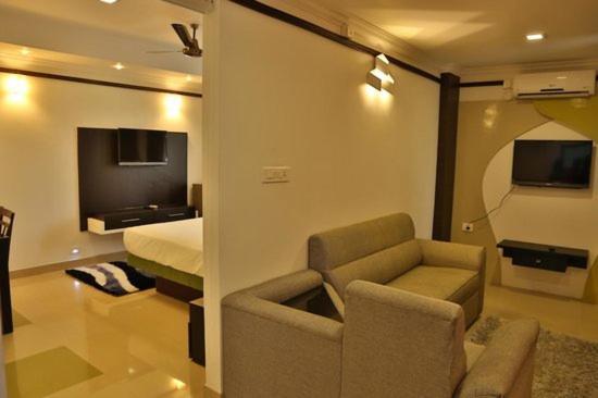 Continento The Classic Hotel Tirur Luaran gambar