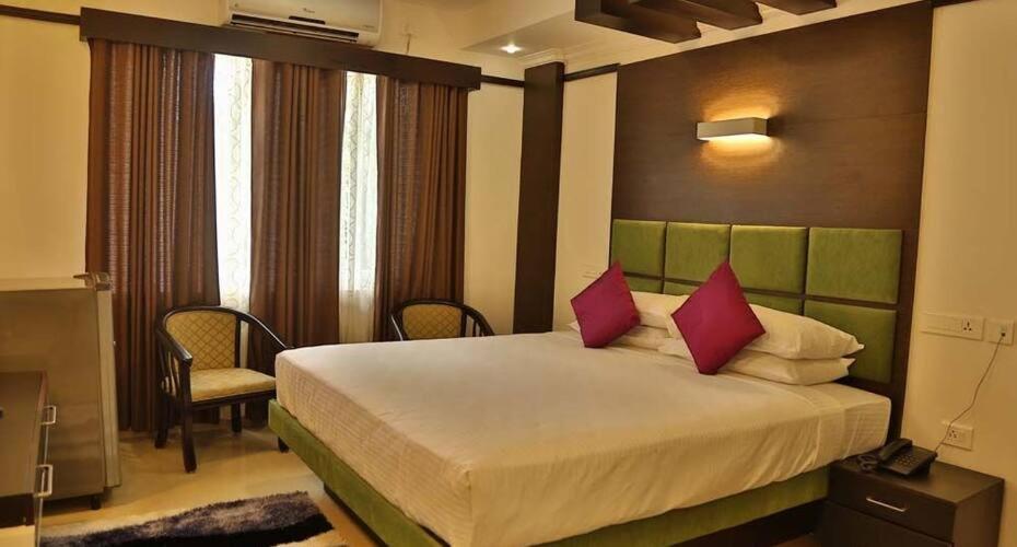 Continento The Classic Hotel Tirur Luaran gambar